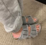 Birkenstock fuzzy s Photo 0