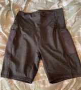Daisy Fuentes Biker Shorts Photo 0