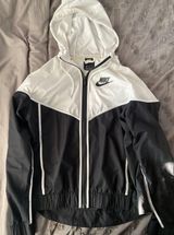 Nike Windbreaker Zipup Photo 0