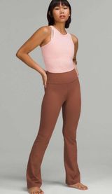 Groove Flare Leggings Photo 0