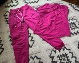 Fabletics Scub Set Photo 0