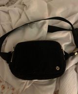 Everywhere Fleece Belt Bag Photo 0