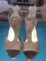 Heels Brown Size 8.5 Photo 0