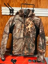 SHE Camo Womens Insulted Jacket Photo 0