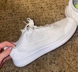 Nike White Sneakers Photo 0