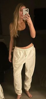 Sweatpants / Joggers Photo 0