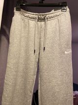 Nike Sweatpants Jogger Pants Photo 0