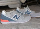 New Balance shoe Photo 0