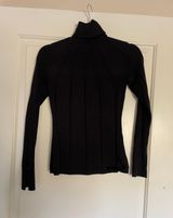 White House | Black Market Sweater Photo 0