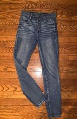 American Eagle Jean Photo 0