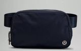 Lululemon Everywhere Belt Bag Photo 0