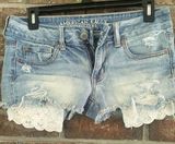 American Eagle Shortie stretch light-washed jeans shorts size 4 Photo 0