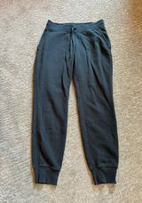 Lululemon Scuba Joggers Photo 0