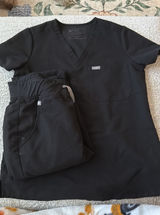 FIGS Scrubs Photo 0