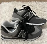 New Balance Shoe Photo 0