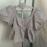 OLD NAVY. Peplum Blouse. Puff Sleeve. Sweetheart Neck. Size small Photo 0