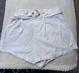 LA Hearts White Linen Shorts Photo 0