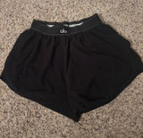 ALO shorts medium  Photo 0
