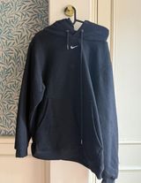 Black Hoodie Photo 0