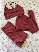 Amazon Workout Set Photo 0