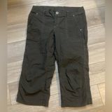 Kuhl Grey Hiking Capri Pant, 10, Hidden Drawstring, Front & Back Pockets Zip Fly Photo 0