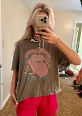 American Eagle Rolling Stones Graphic Tee Photo 0