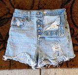 Levi’s Ribcage Shorts Light Wash, Women’s Size 25 Photo 0