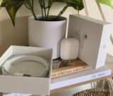 Apple AirPods with Charging Case Photo 0