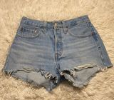 Levi’s 501 Shorts Photo 0