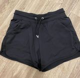 Black Shorts Photo 0