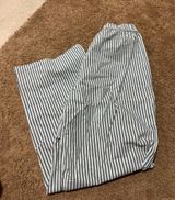 Hollister Pants Photo 0