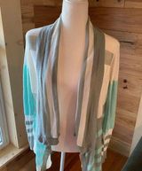 No Boundaries gray striped open cardigan size medium (7-9)‎ Photo 0