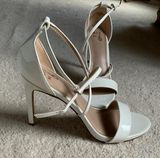 mix no. 6 White Heels Photo 0