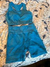 Amazon Workout Set Photo 0