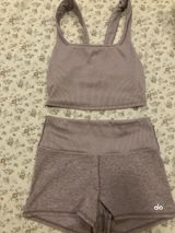 Alo Yoga Set Photo 0