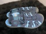Keen Women's Clearwater CNX Sandal 8 water shoes Photo 0