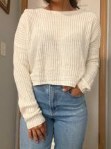 Forever 21 White Sweater Photo 0