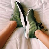 Swift Run Sneakers Photo 0