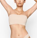 Fits Everybody Bandeau Photo 0