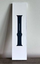 Sport Band Apple Watch Series 8 Midnight 45MM M/L Open Box Photo 0
