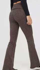 Large  SHORT OFFLINE By The Hugger High Waisted Foldover Flare Legging BNWTS. Photo 0