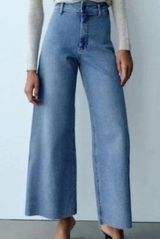 High Waisted Raw Hem Wide Leg Jeans Size 0 Photo 0