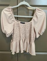 Boutique Ruffled Short Sleeve Photo 0