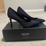 Vera Wang Heels Photo 0