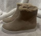 Blondo  Boots Women’s 8M Beige Waterproof Suede Sneaker Faux Fur Lined #B3496295 Photo 0