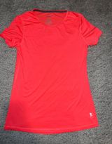 Danskin Now Athletic Top Photo 0