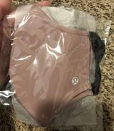 Lululemon Mask Photo 0