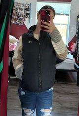 Under Armour Vest Photo 0