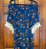 A Byer Floral off-shoulder mini dress Photo 0