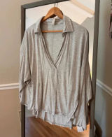Women's We The Free Blouse
Hooded. Sweater- Gray - Size XS Photo 0